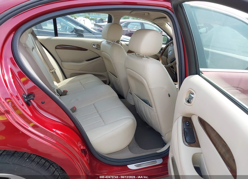 2004 JAGUAR S-TYPE 4.2 VIN: SAJEA01U44HM96417