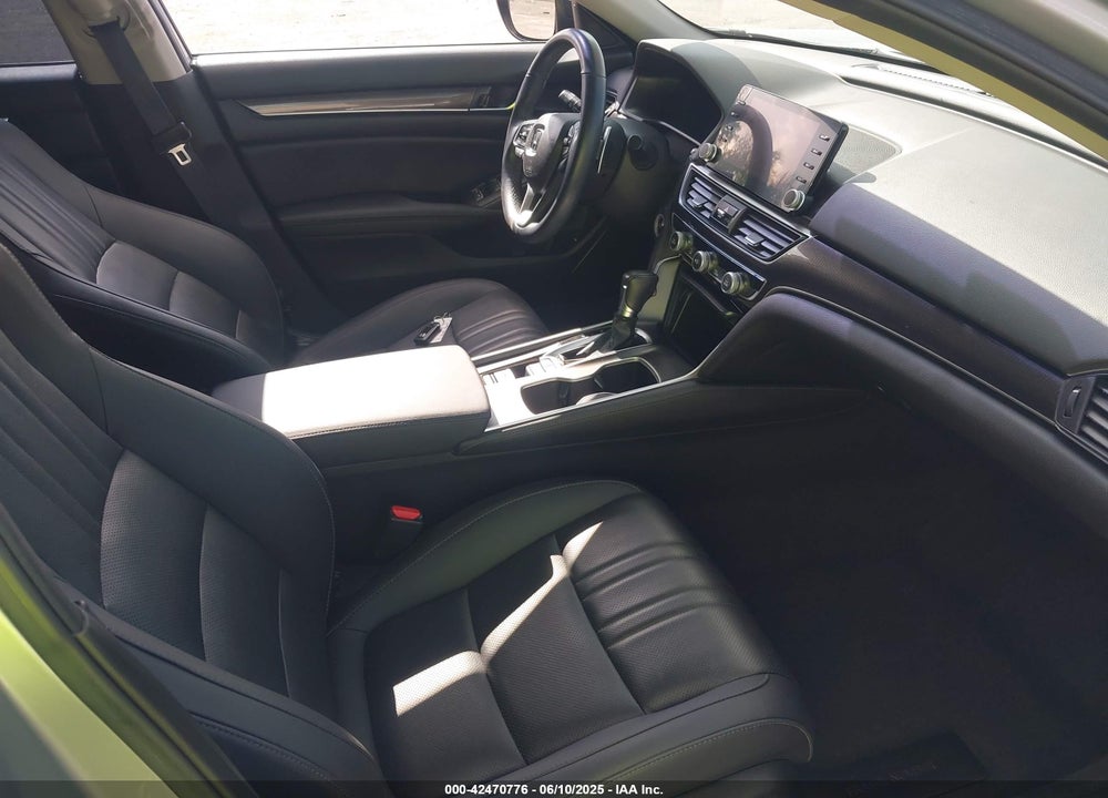 2021 HONDA ACCORD VIN: 1HGCV1F48MA111881