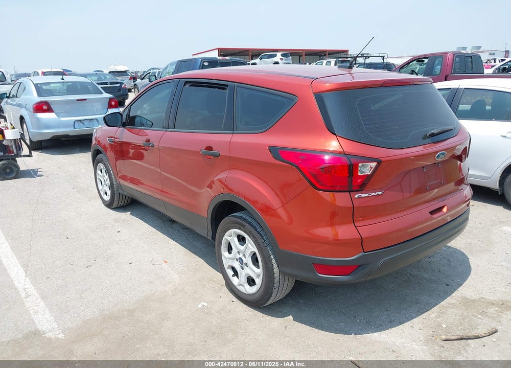 2019 FORD ESCAPE VIN: 1FMCU0F79KUA71307