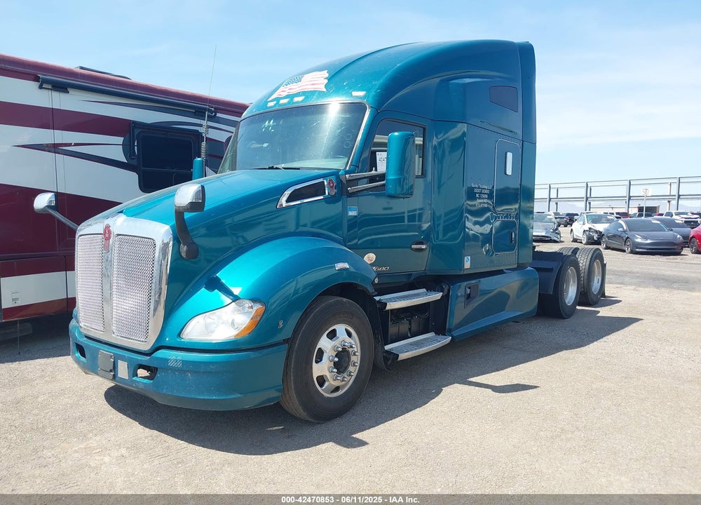 2018 KENWORTH T680 VIN: 1XKYDP9X5JJ212439