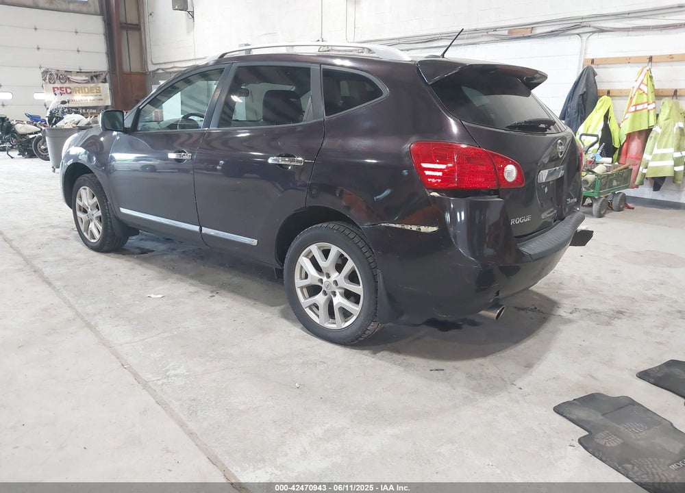 2013 NISSAN ROGUE SV W/SL PKG VIN: JN8AS5MV3DW629745