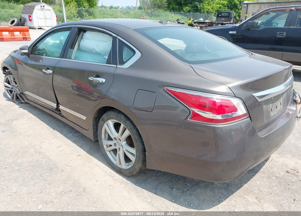 2015 NISSAN ALTIMA VIN: 1N4BL3AP0FC122321