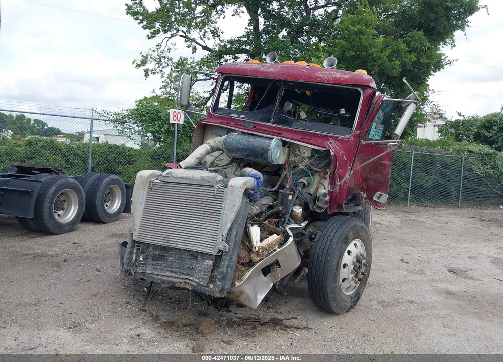 2000 FREIGHTLINER FLD FLD120 VIN: 1FUYDSEBXYLF32293