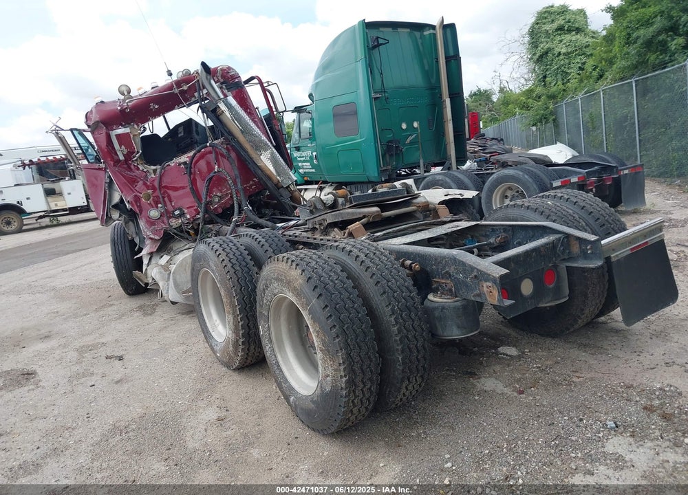 2000 FREIGHTLINER FLD FLD120 VIN: 1FUYDSEBXYLF32293