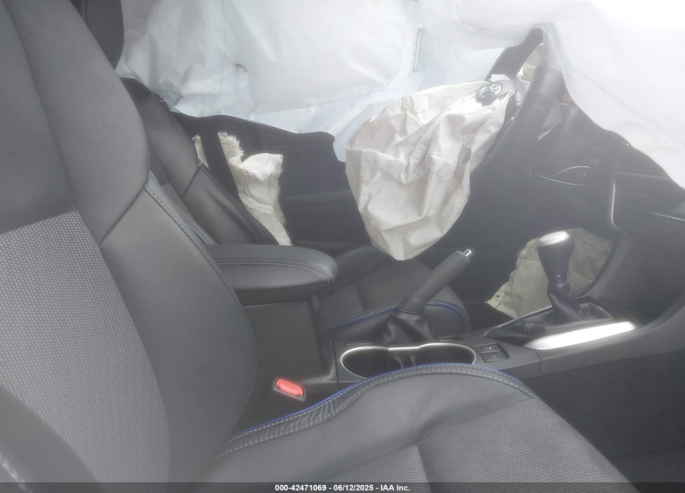 2017 TOYOTA COROLLA VIN: 5YFBURHE1HP592883