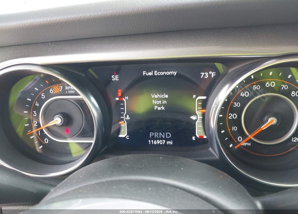 2018 JEEP WRANGLER UNLIMITED SAHARA 4X4 VIN: 1C4HJXEN1JW320942
