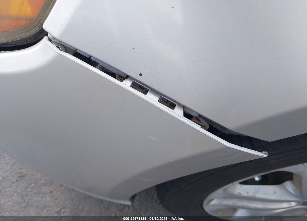 2011 KIA FORTE VIN: KNAFU4A24B5354192
