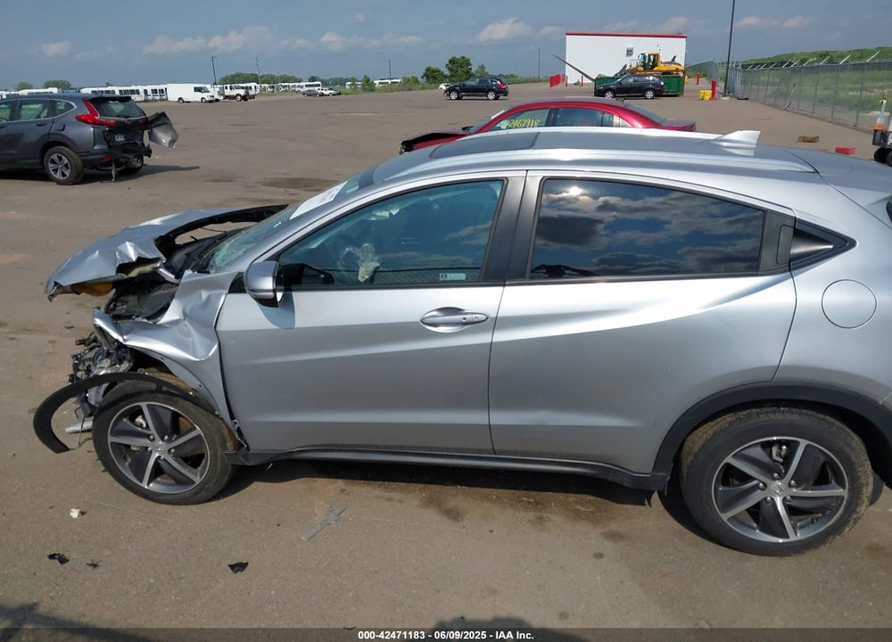 2022 HONDA HR-V VIN: 3CZRU6H58NM766653