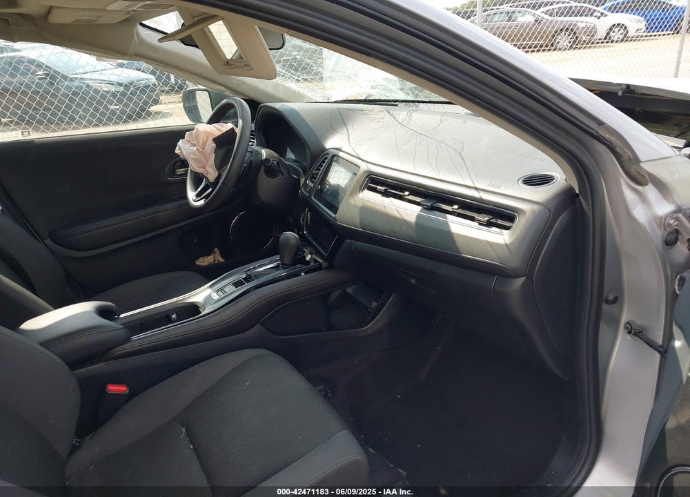 2022 HONDA HR-V VIN: 3CZRU6H58NM766653