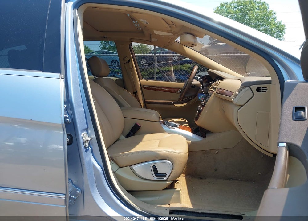 2008 MERCEDES-BENZ R 350 VIN: 4JGCB65EX8A062523