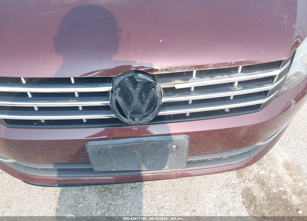 2014 VOLKSWAGEN PASSAT 2.0L TDI SE VIN: 1VWBN7A34EC021285
