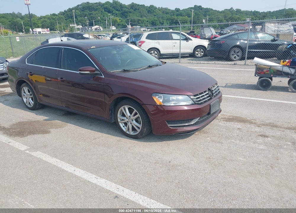 2014 VOLKSWAGEN PASSAT 2.0L TDI SE VIN: 1VWBN7A34EC021285