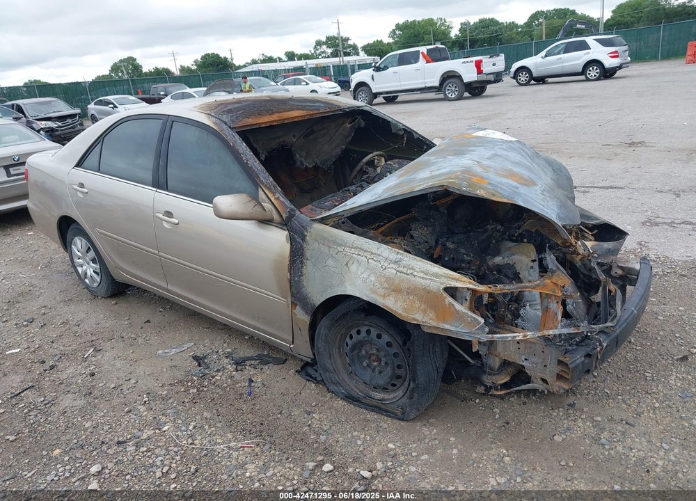 2005 TOYOTA CAMRY LE VIN: 4T1BE32K45U577328