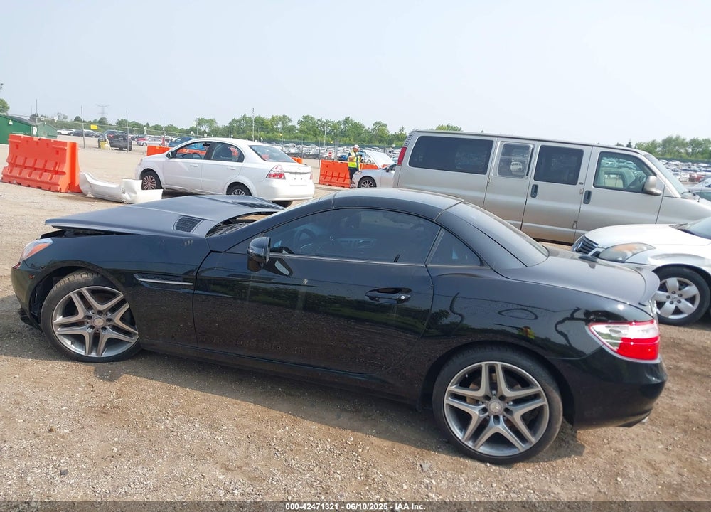 2014 MERCEDES-BENZ SLK-CLASS VIN: WDDPK4HA3EF091594