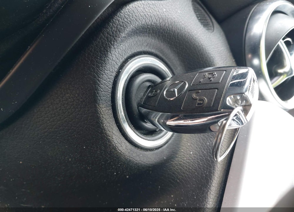 2014 MERCEDES-BENZ SLK-CLASS VIN: WDDPK4HA3EF091594
