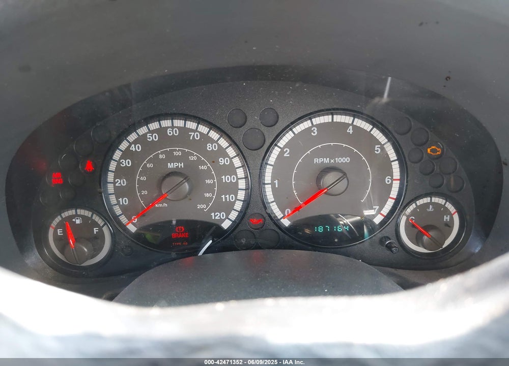 2004 JEEP LIBERTY SPORT VIN: 1J4GL48K14W324929