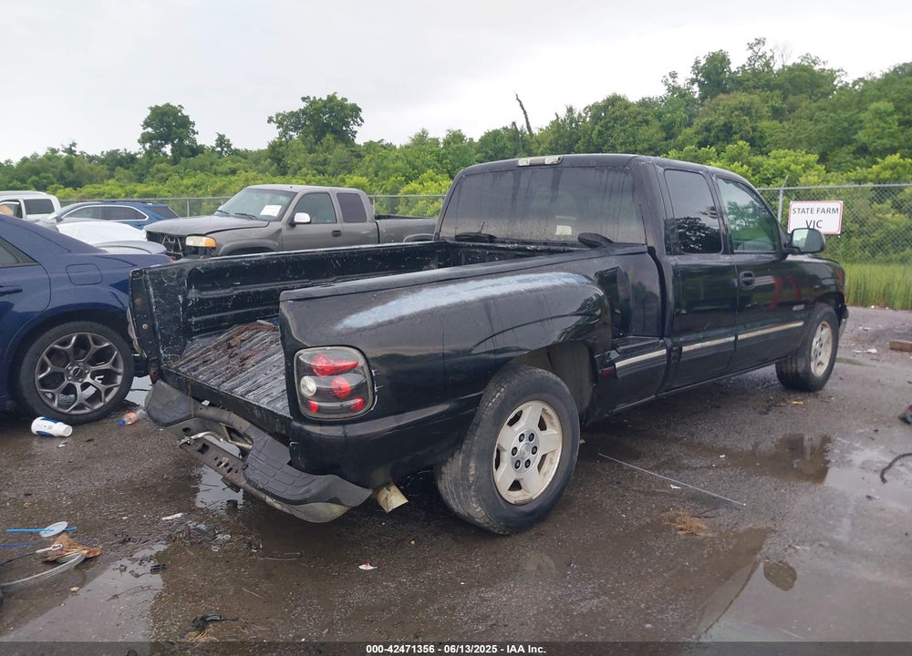 2000 CHEVROLET SILVERADO 1500 VIN: 2GCEC19T4Y1219589