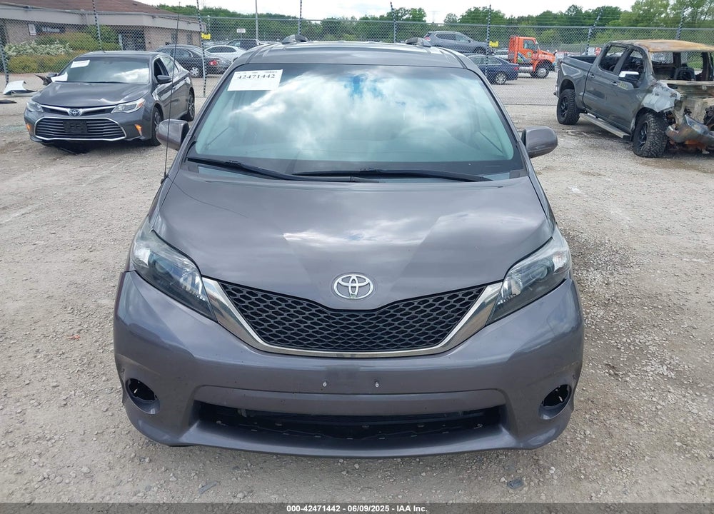 2013 TOYOTA SIENNA SE 8 PASSENGER VIN: 5TDXK3DC4DS362835