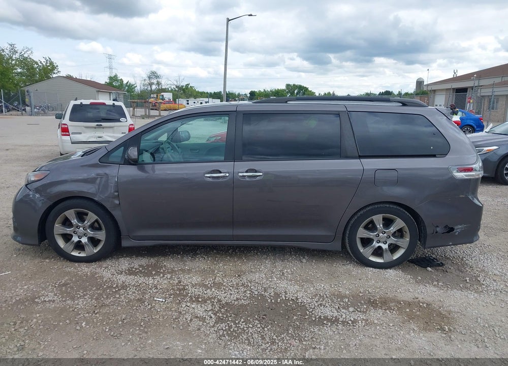2013 TOYOTA SIENNA SE 8 PASSENGER VIN: 5TDXK3DC4DS362835