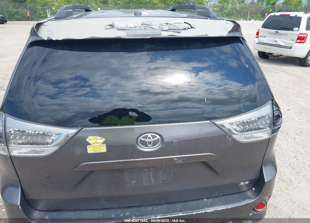 2013 TOYOTA SIENNA SE 8 PASSENGER VIN: 5TDXK3DC4DS362835