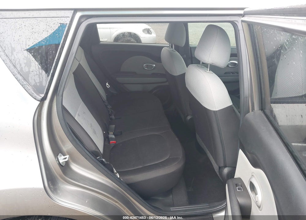 2018 KIA SOUL VIN: KNDJN2A28J7599451