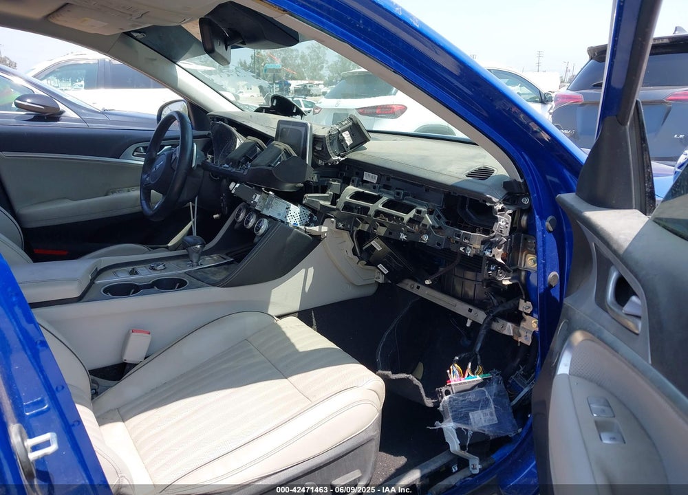 2019 GENESIS G70 VIN: KMTG34LA0KU020554
