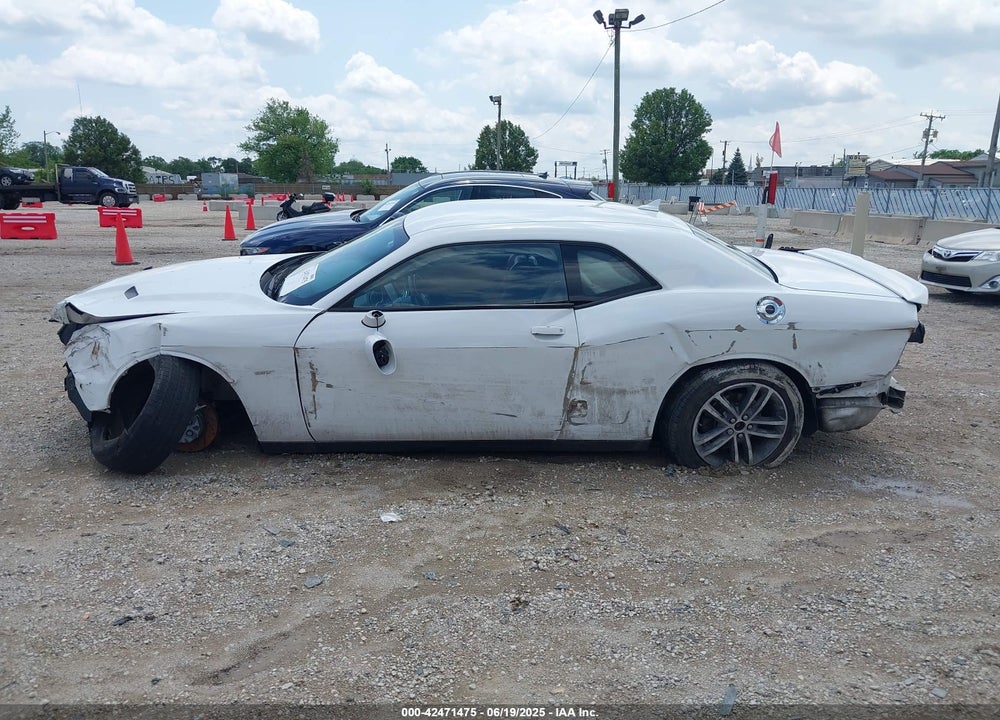 2018 DODGE CHALLENGER VIN: 2C3CDZGG7JH215630