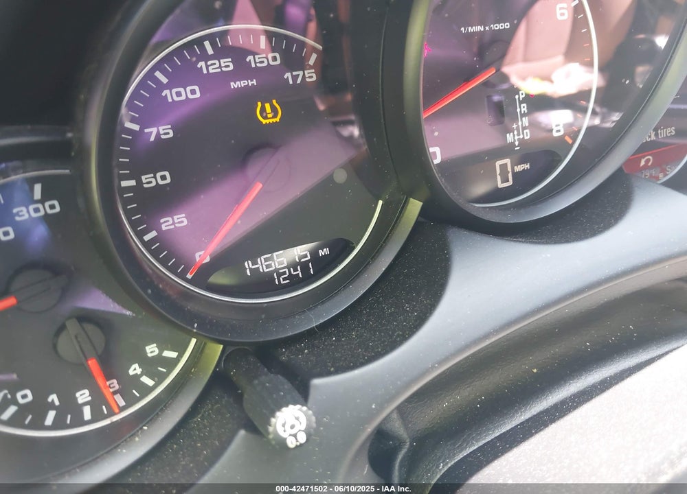 2016 PORSCHE CAYENNE VIN: WP1AA2A26GLA10262