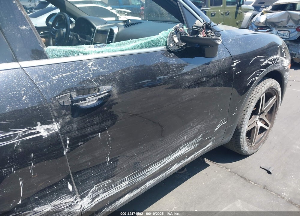 2016 PORSCHE CAYENNE VIN: WP1AA2A26GLA10262