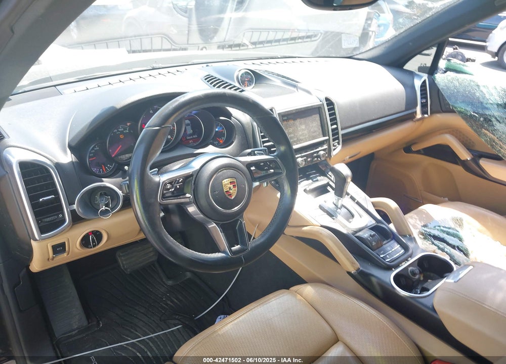 2016 PORSCHE CAYENNE VIN: WP1AA2A26GLA10262