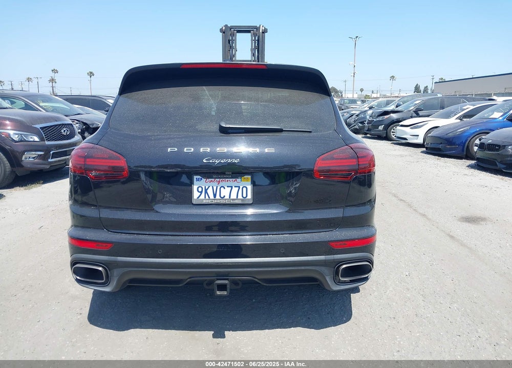 2016 PORSCHE CAYENNE VIN: WP1AA2A26GLA10262