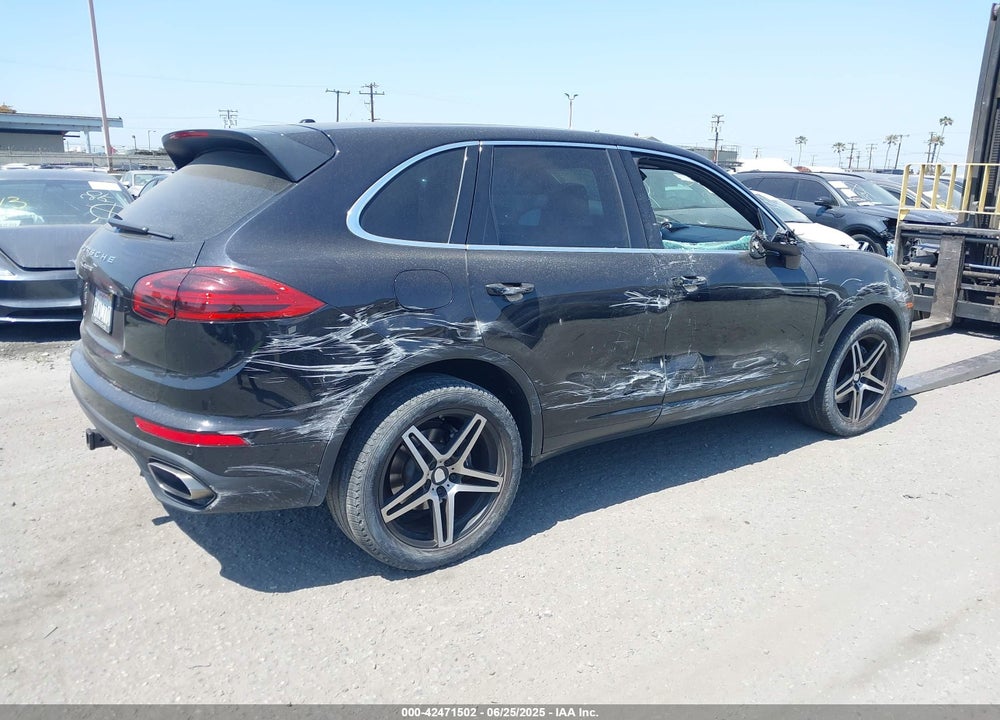 2016 PORSCHE CAYENNE VIN: WP1AA2A26GLA10262