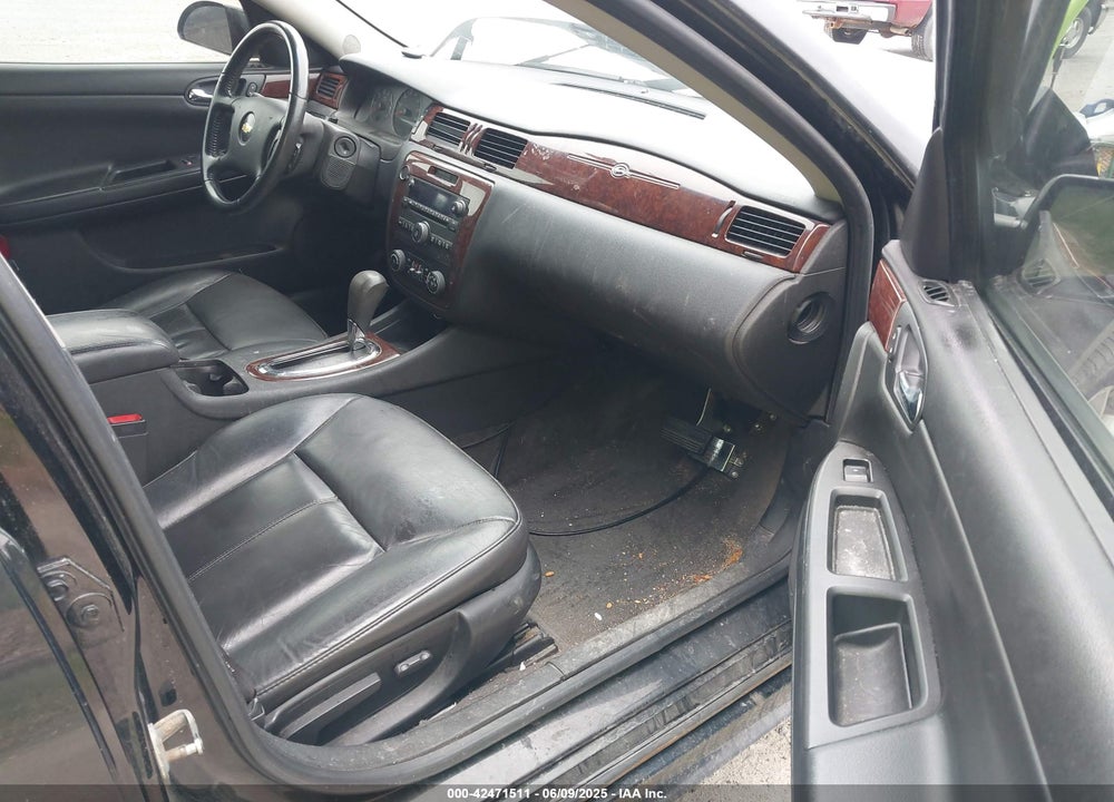 2010 CHEVROLET IMPALA VIN: 2G1WC5EM2A1232415
