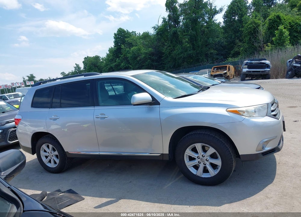 2013 TOYOTA HIGHLANDER VIN: 5TDBK3EH2DS235361