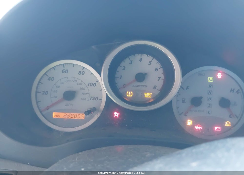 2005 TOYOTA RAV4 VIN: JTEGD20V550069716