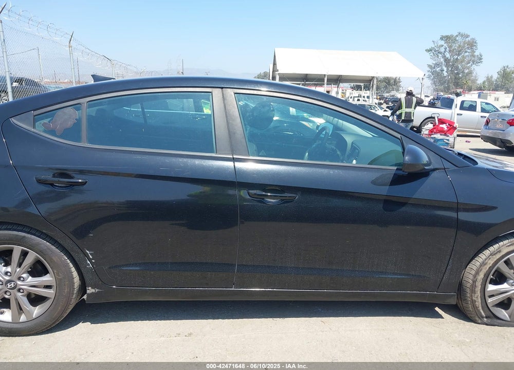 2018 HYUNDAI ELANTRA SEL VIN: KMHD84LF9JU508264