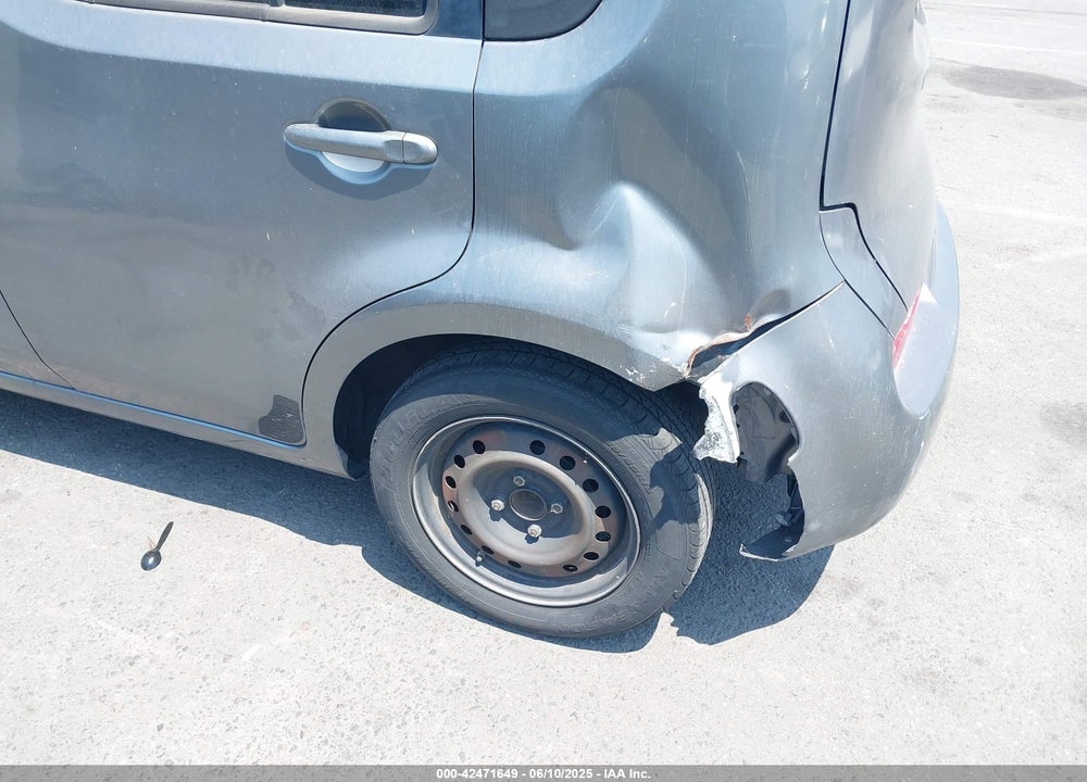 2011 NISSAN CUBE 1.8S VIN: JN8AZ2KR0BT213764