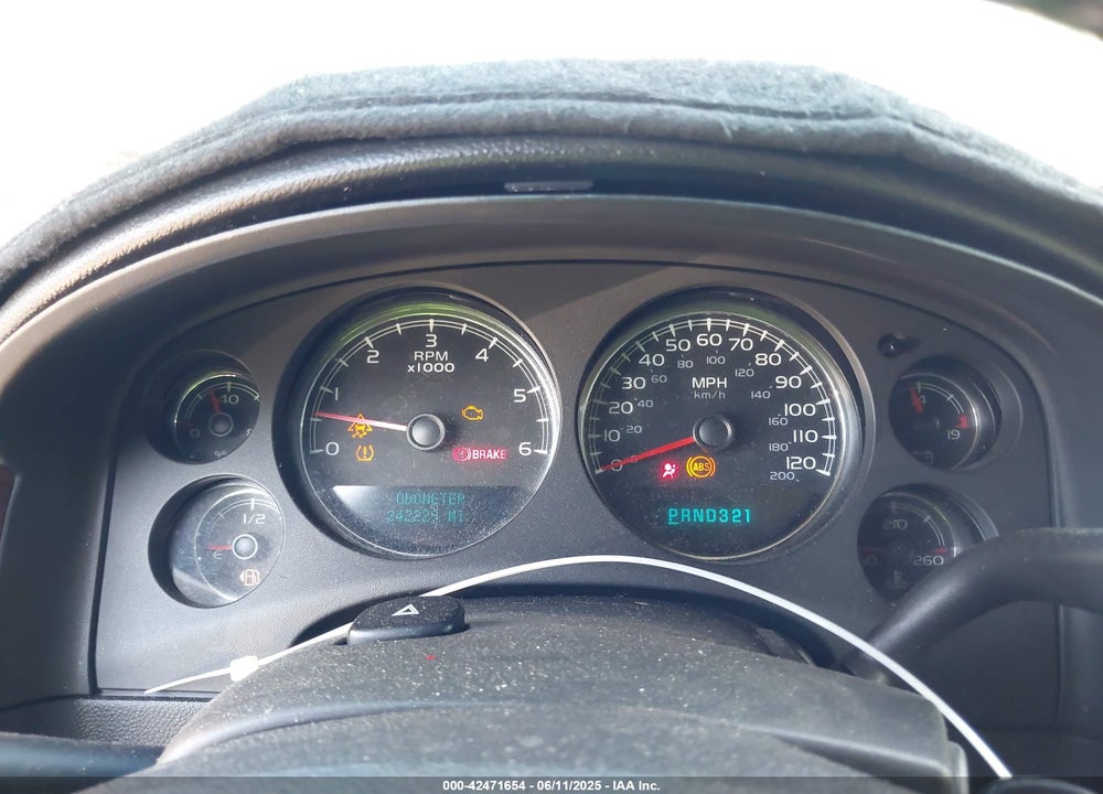 2007 CHEVROLET TAHOE VIN: 1GNFK13007R139984