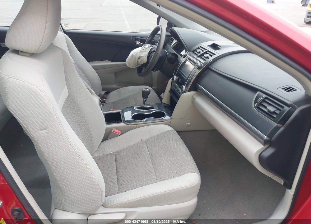 2014 TOYOTA CAMRY HYBRID VIN: 4T1BD1FK1EU101555
