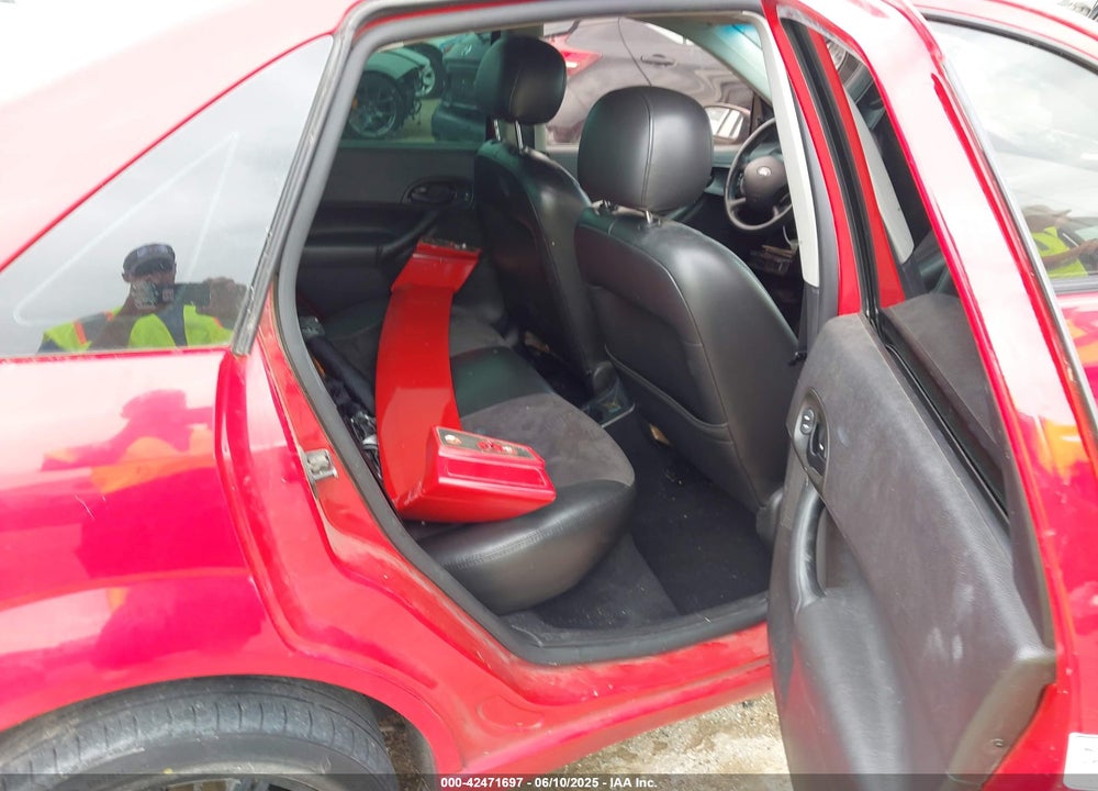 2006 FORD FOCUS VIN: 1FAFP38Z76W177585