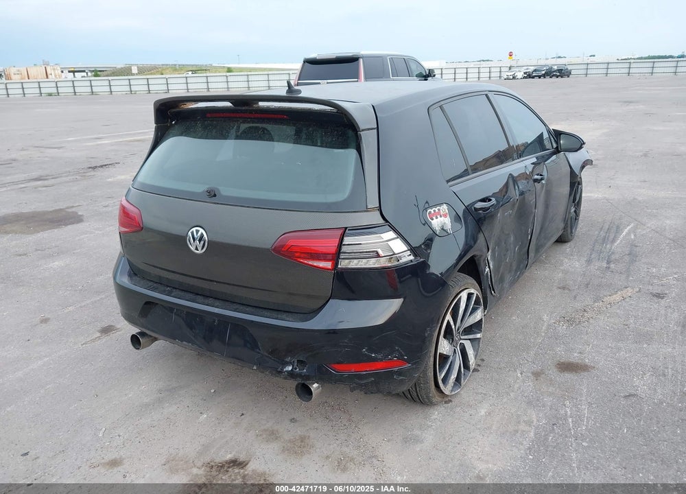 2018 VOLKSWAGEN GOLF TSI S/TSI SE VIN: 3VWB17AU2JM280709