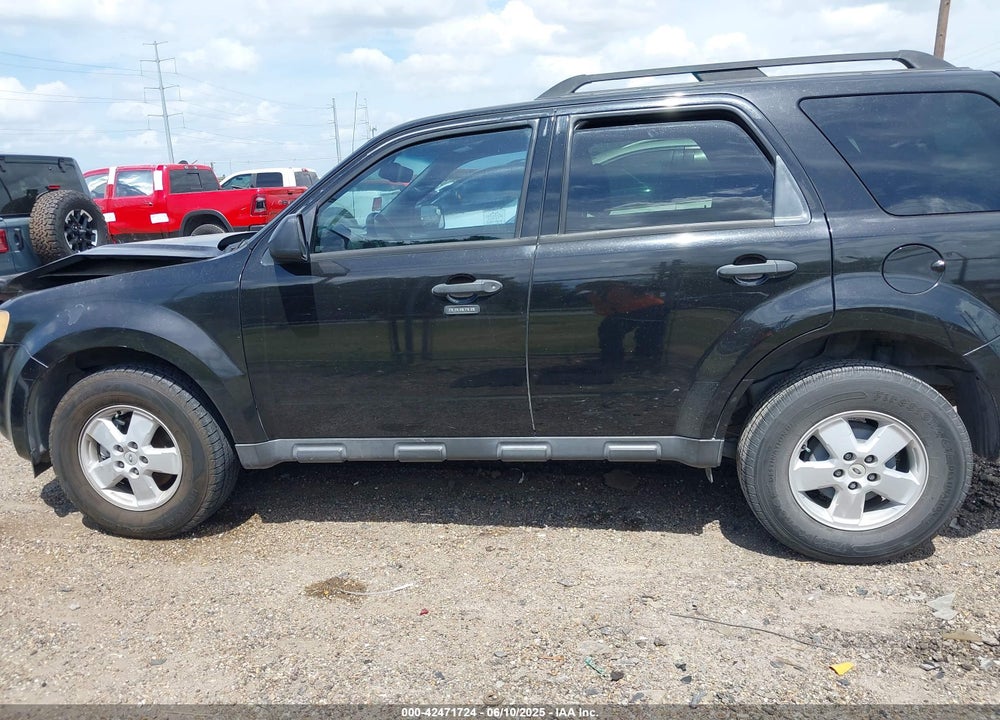 2011 FORD ESCAPE VIN: 1FMCU0DGXBKB09562
