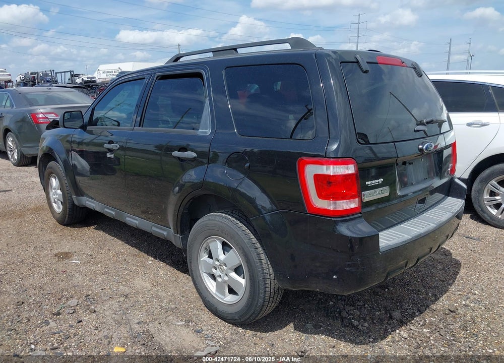 2011 FORD ESCAPE VIN: 1FMCU0DGXBKB09562