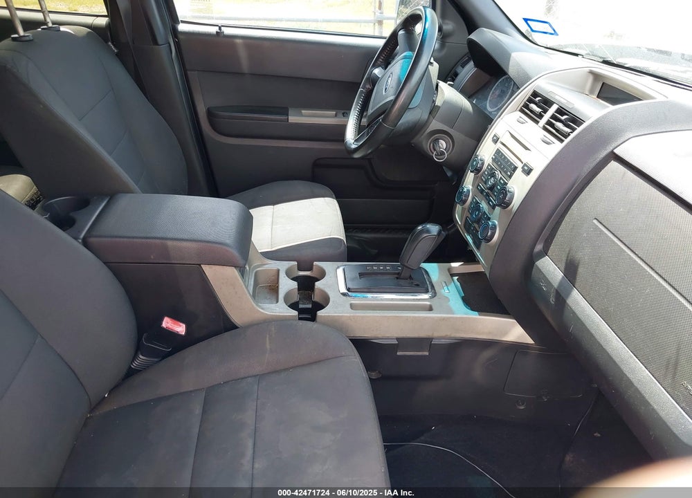 2011 FORD ESCAPE VIN: 1FMCU0DGXBKB09562