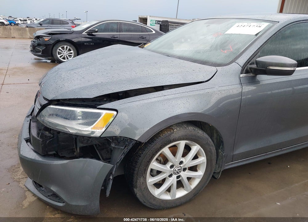 2013 VOLKSWAGEN JETTA SEDAN VIN: 3VWDX7AJ1DM443139