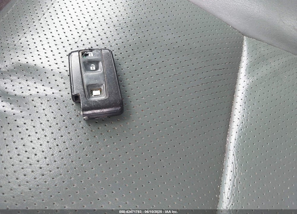 2008 TOYOTA PRIUS VIN: JTDKB20U287697000
