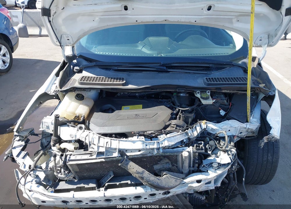 2013 FORD ESCAPE VIN: 1FMCU0GX9DUB83638