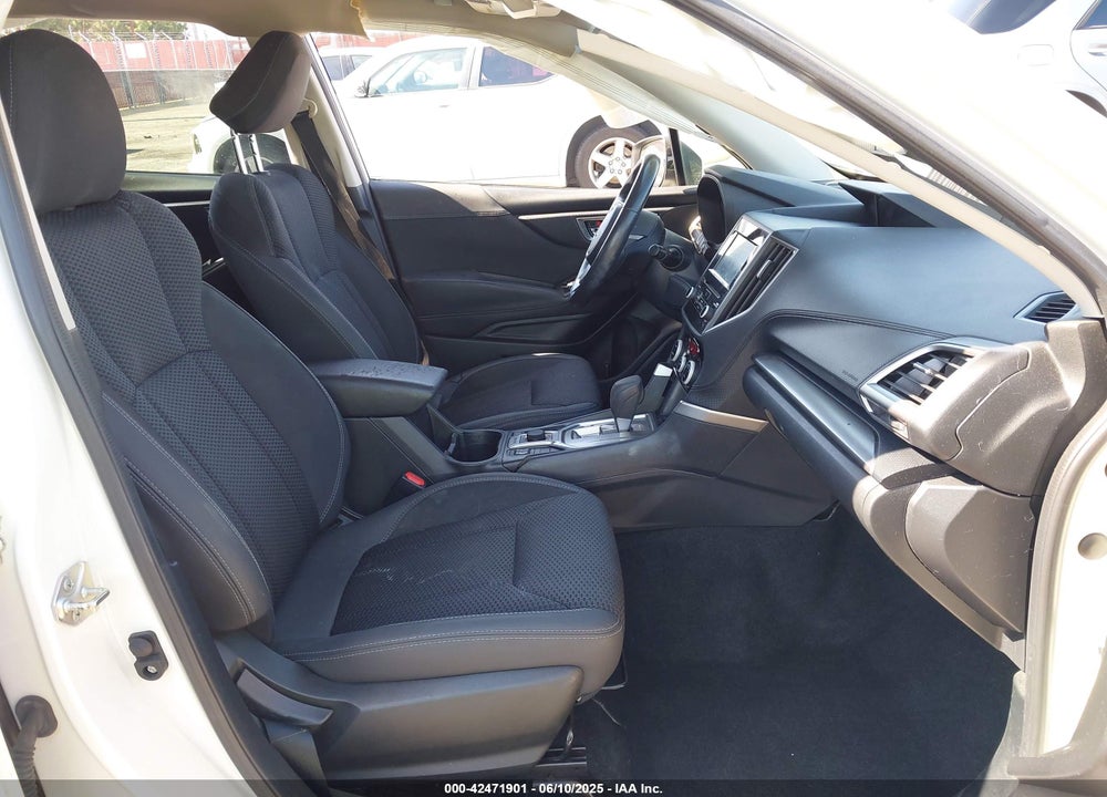2020 SUBARU FORESTER VIN: JF2SKAJC8LH569025