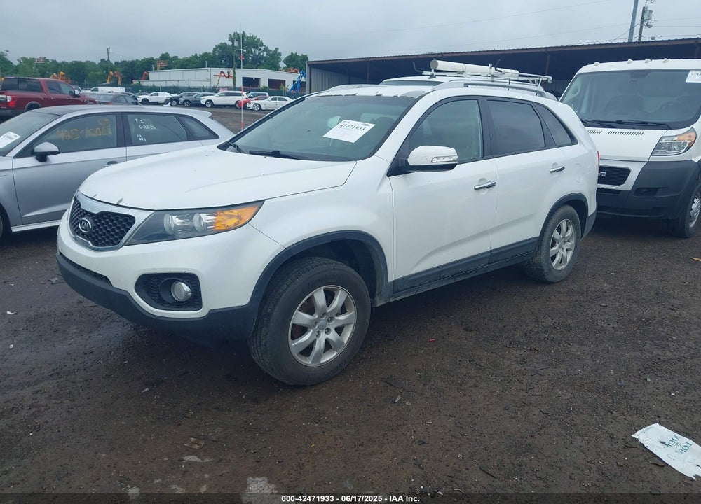 2012 KIA SORENTO LX VIN: 5XYKT3A61CG308250