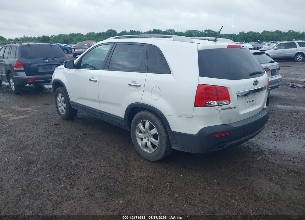 2012 KIA SORENTO LX VIN: 5XYKT3A61CG308250
